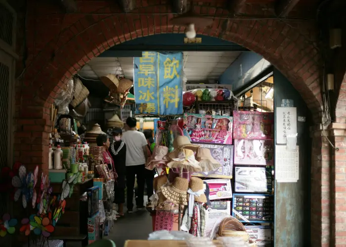 wholesaler adalah hal yang berbeda dengan retailer